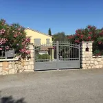 De Verdureve Location De Casa de Férias Fréjus